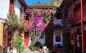 La Oculta Hostal